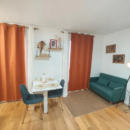 Seine 2-min & Notre Dame Cozy Apartment Paris