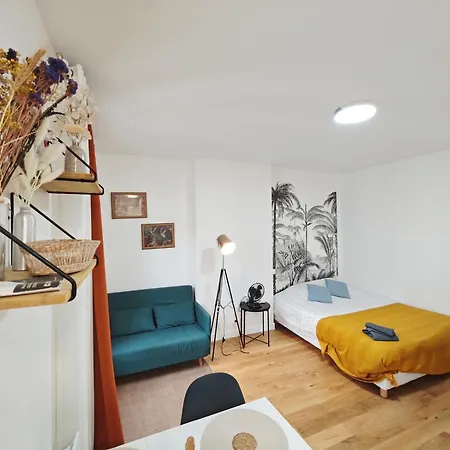 Seine 2-min & Notre Dame Cozy Apartment Paris